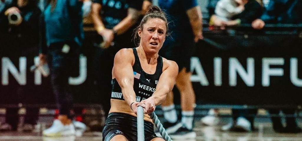 Lauren Weeks doing Sled Pull in a Hyrox Race