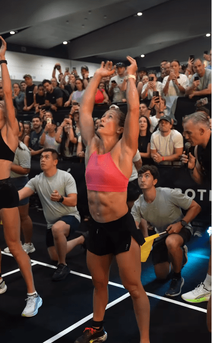 Tia-Claire doing Wall Balls